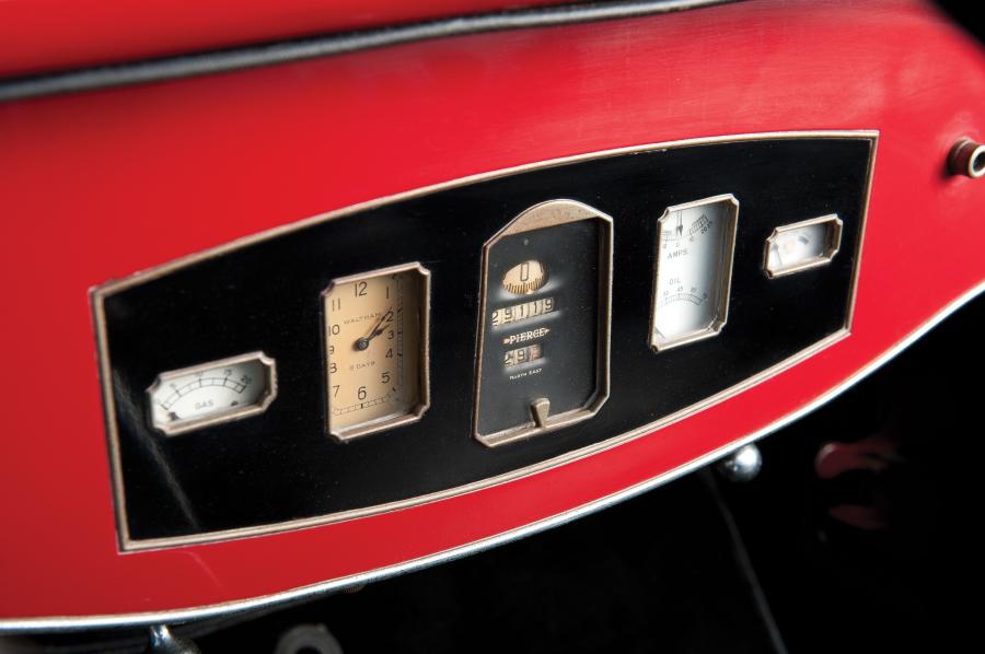  Pierce-Arrow Model 125 Roadster 1929 года  (фото 9 из 22)
